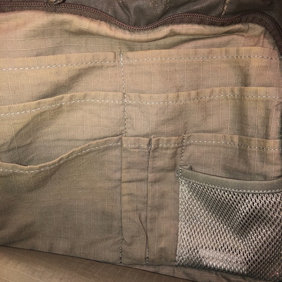 SOLD Incase CANVAS BACKPACK GREAT BAG - Picture 5 of 8